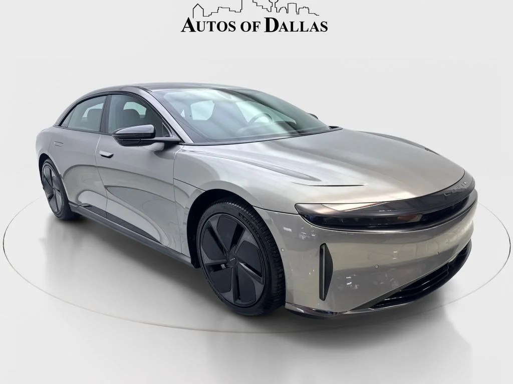 Used 2024 Silver Lucid Touring image 4