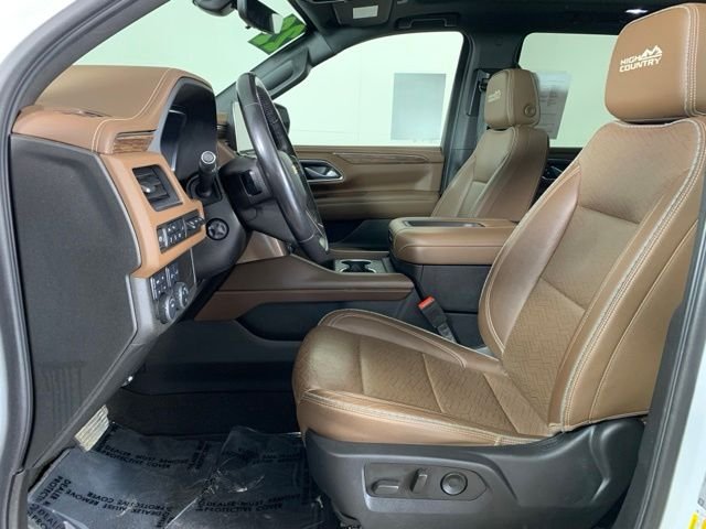 Used 2022 White Chevrolet High Country image 18