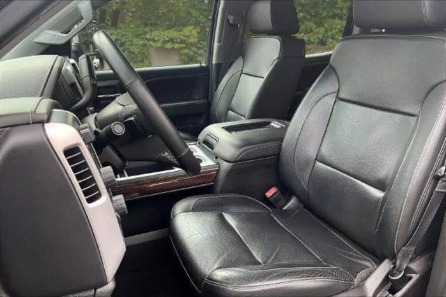 Used 2017 ONYX BLACK GMC SLT image 3