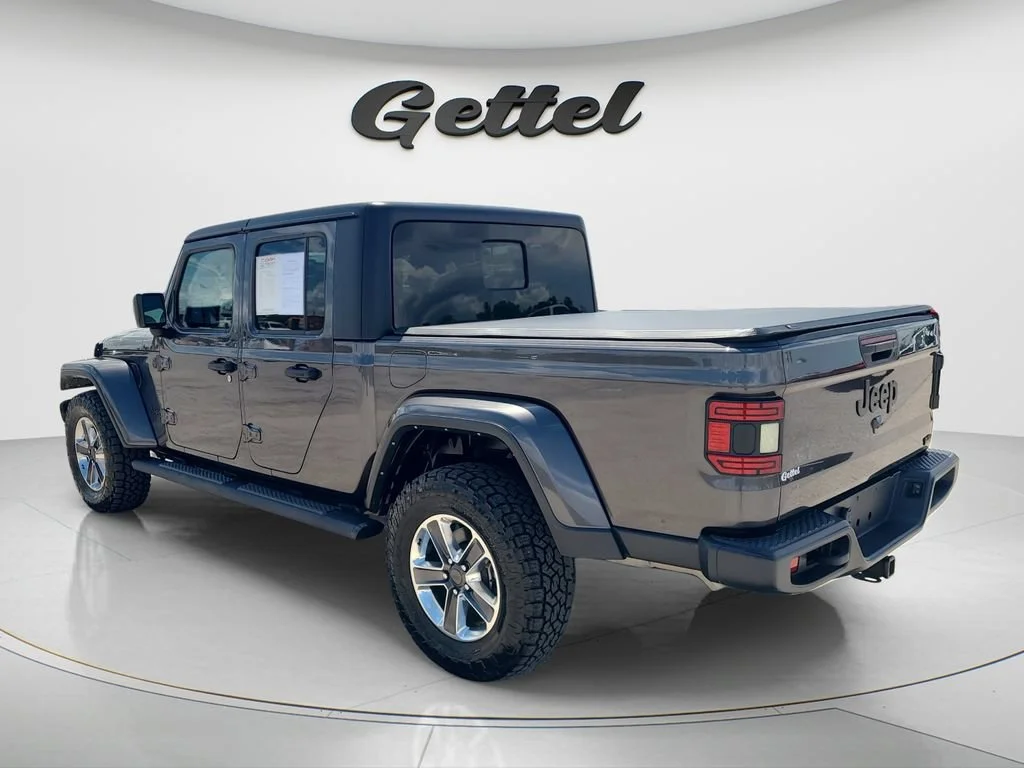 Used 2023 Granite Crystal M Jeep Sport S image 7
