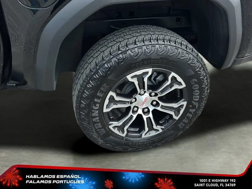 Used 2025 Onyx Black GMC AT4 image 29