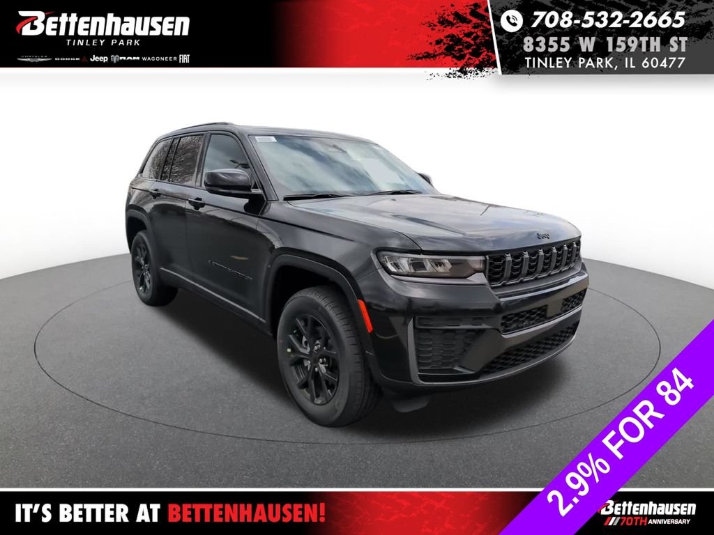 New 2026 Diamond Black Crystal Pearlcoat Jeep Altitude image 6