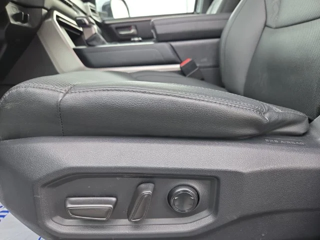 Used 2025 Silver Toyota SR5 image 26