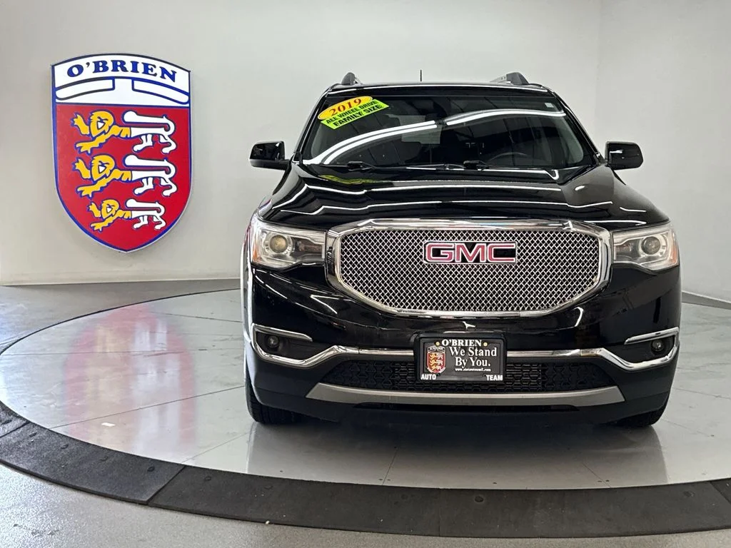 Used 2019 Ebony Twilight Metallic GMC SLE-2 image 10