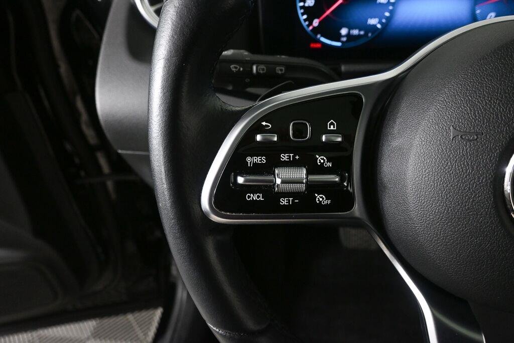 Used 2022 Cosmos Black Metallic Mercedes-Benz GLA 250 image 10