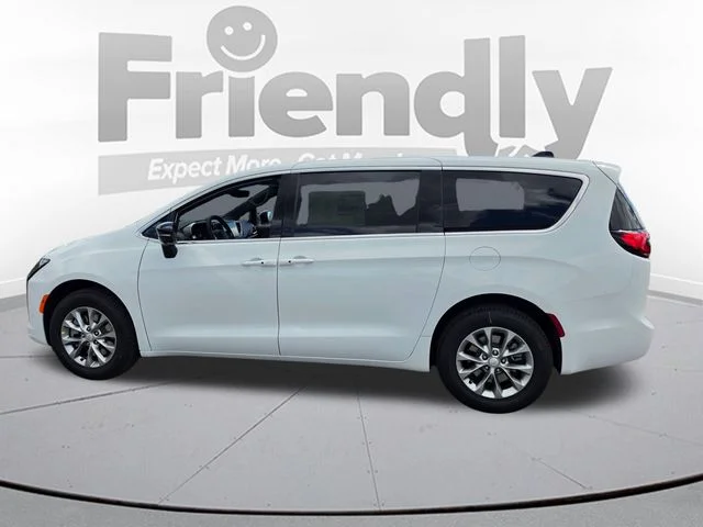 New 2027 Bright White Clear-Coat Exterior Paint Chrysler Select image 8