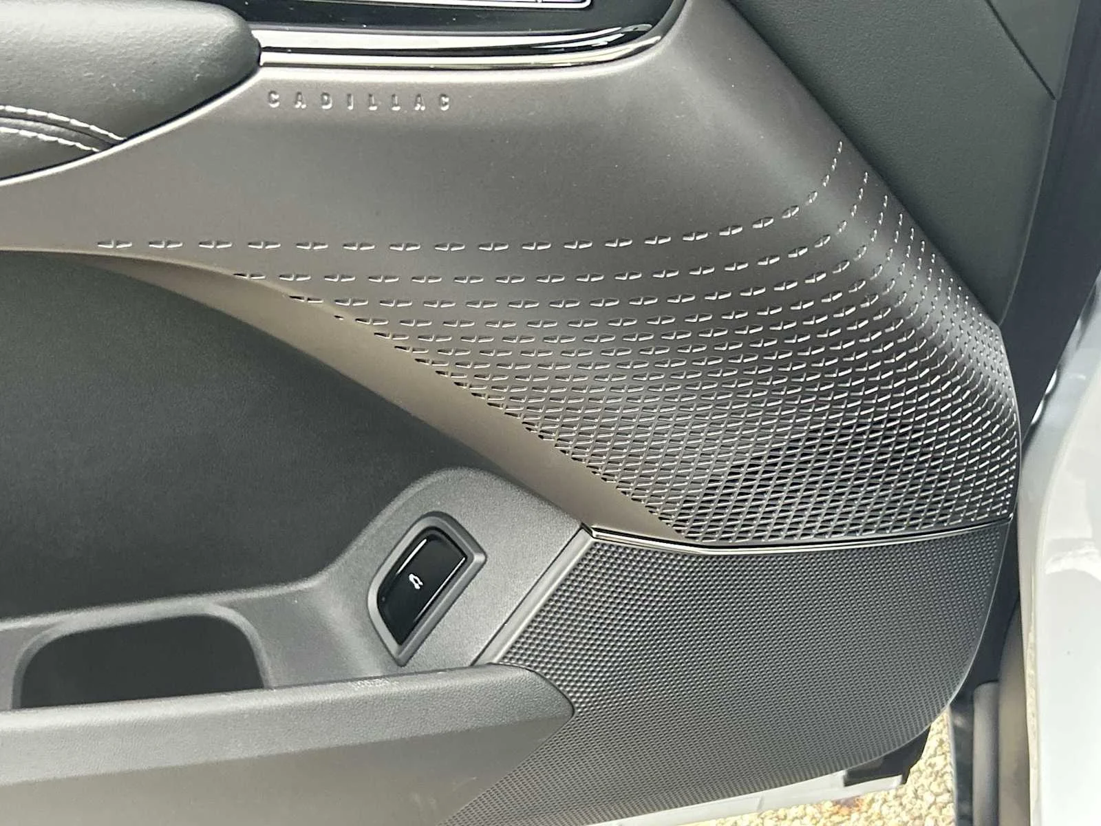 2027 Cadillac LYRIQ Sport - Photo 23