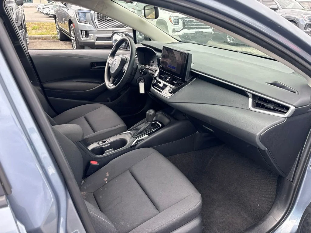 Used 2024  Toyota LE image 6