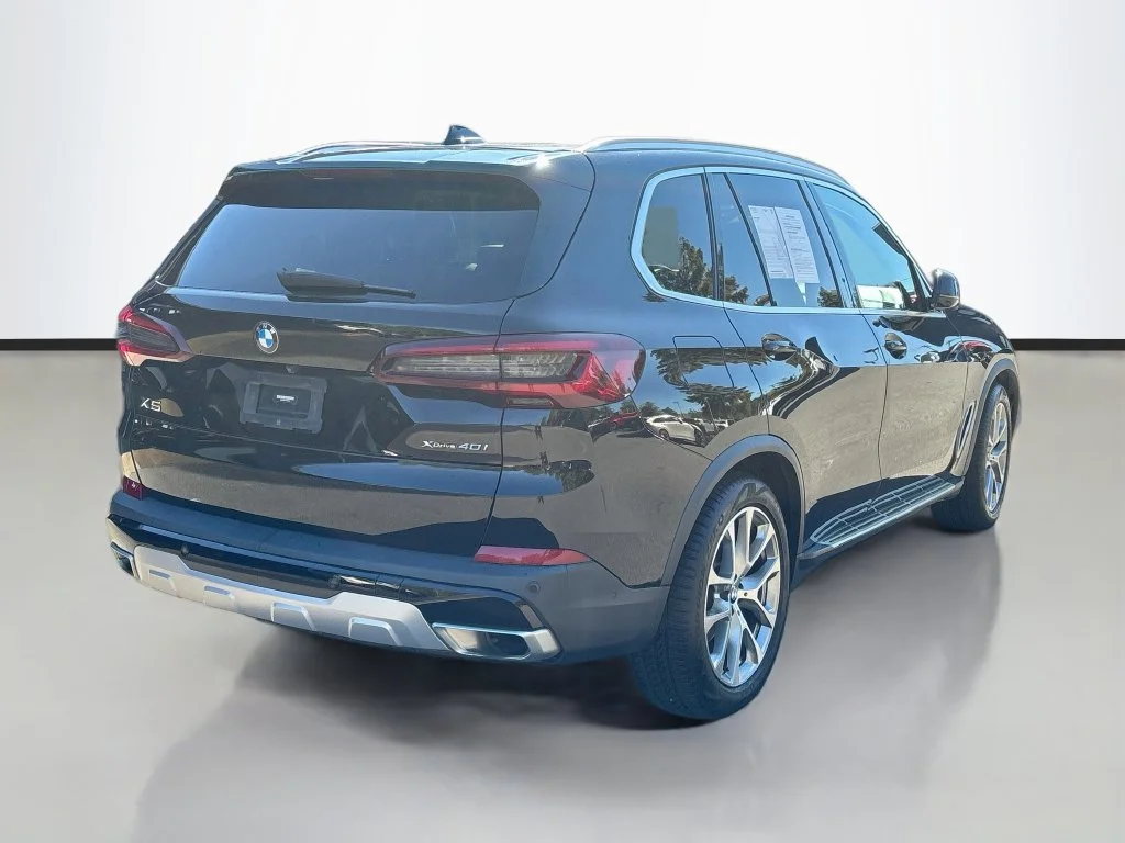 Used 2023 Jet Black BMW xDrive40i image 7
