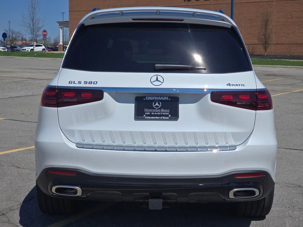 New 2026 MANUFAKTUR Moonlight White Metallic Mercedes-Benz GLS 580 image 56