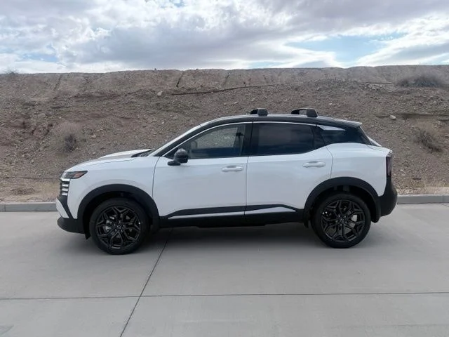 New 2027 White Nissan SR image 5