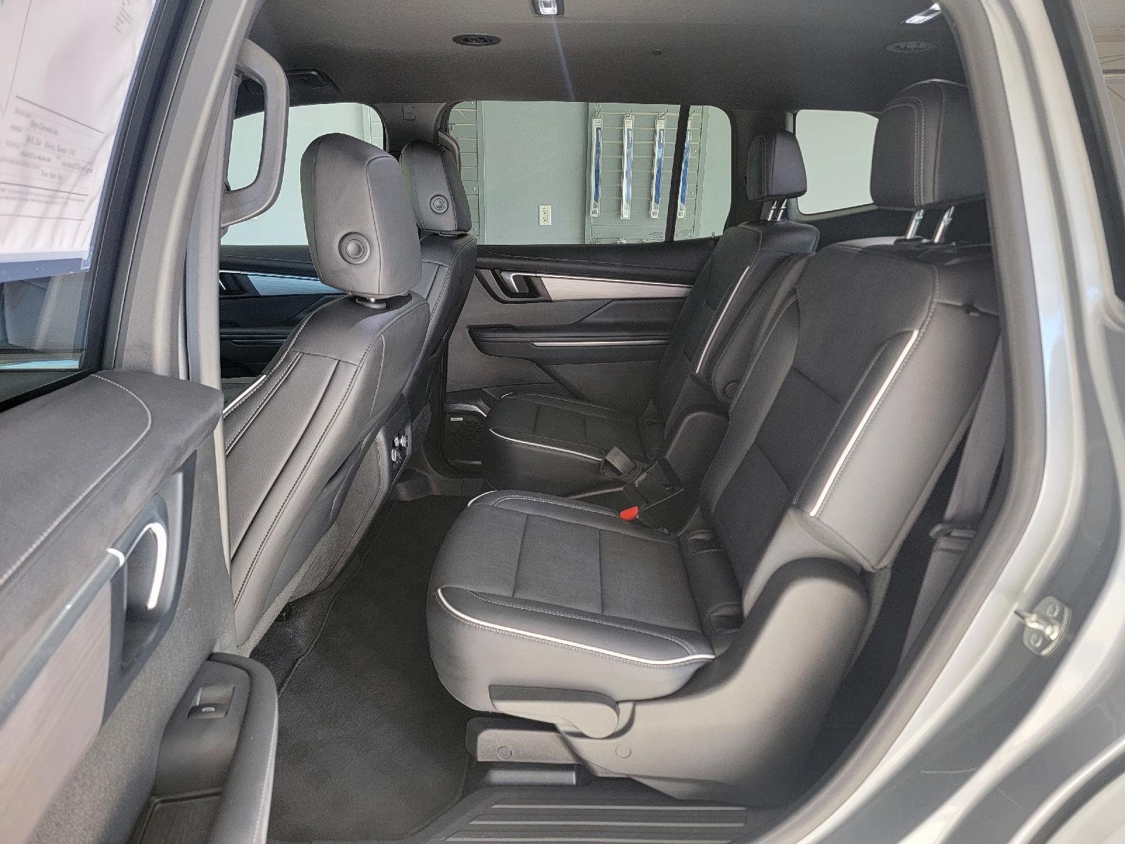 2025 Buick Enclave Preferred - Photo 35