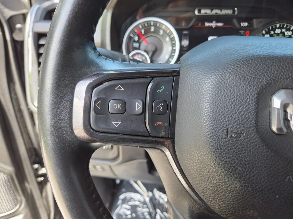 Used 2022 Diamond Black Crystal Pearlcoat Ram Big Horn image 33