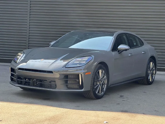 2025 Porsche Panamera 