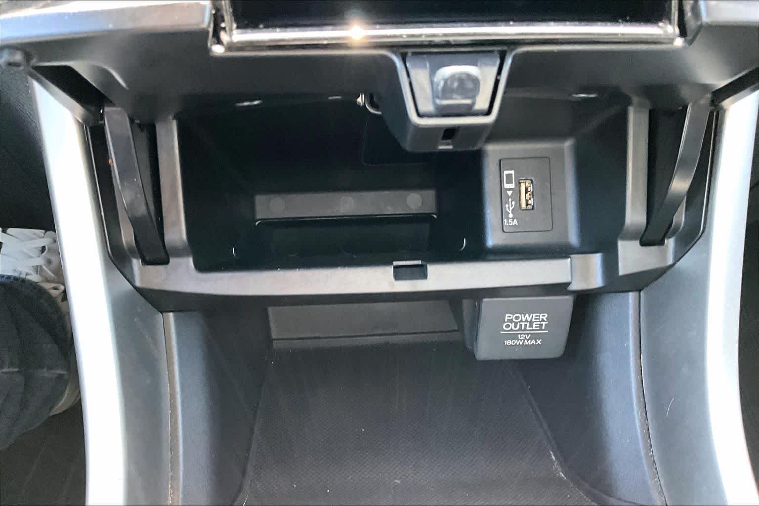 Used 2017 Crystal Black Pearl Honda Touring image 33