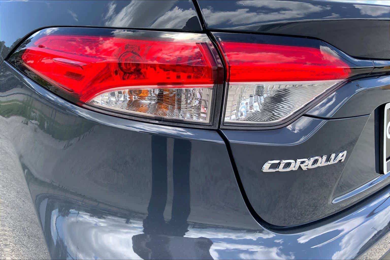 Used 2024 Underground Toyota LE image 28