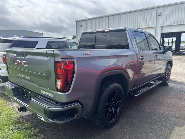 Used 2022 Satin Steel Metallic GMC Elevation image 3