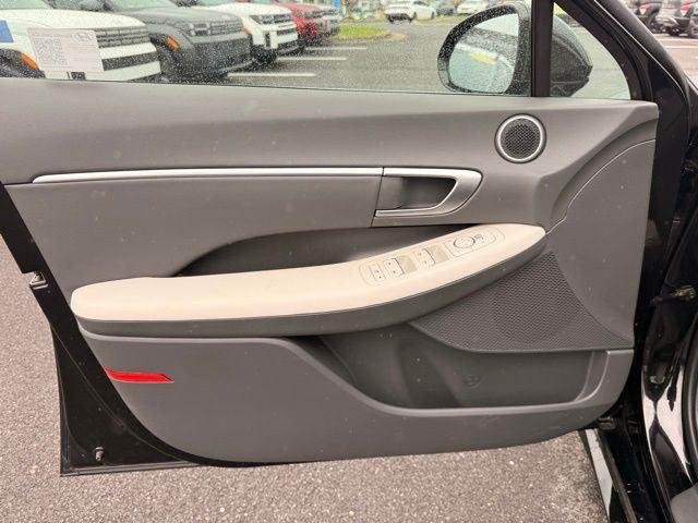 2025 Hyundai Sonata SEL - Photo 12