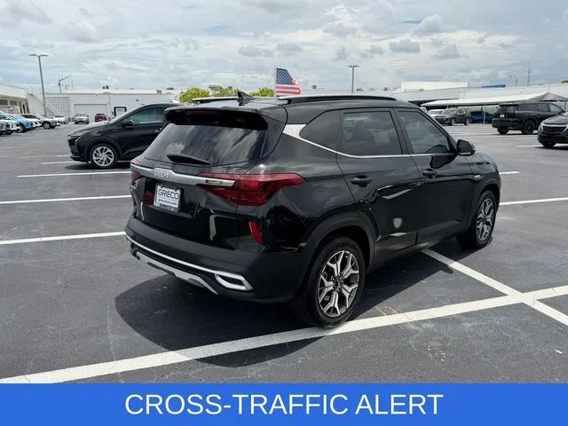 Used 2023 Black Kia EX image 7
