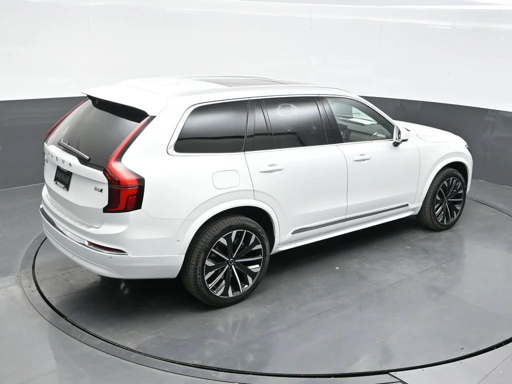 New 2026 Crystal White Volvo Plus image 43