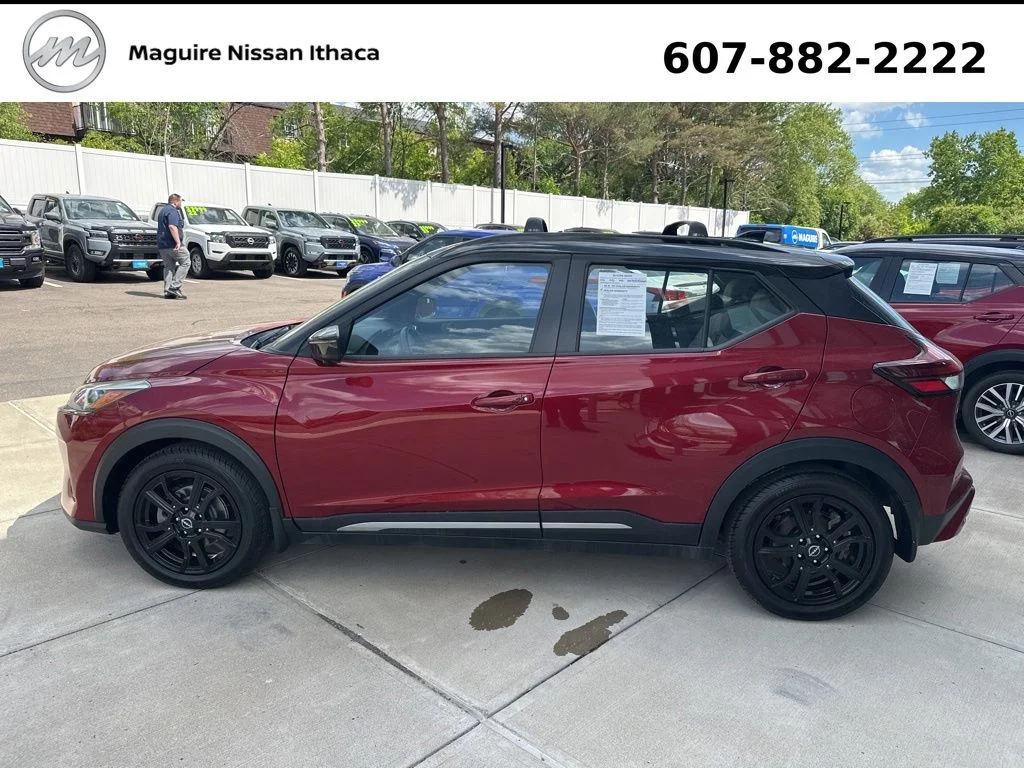 Used 2023 Red Nissan SR image 9