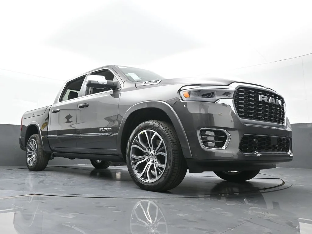 New 2026 Granite Crystal Metallic Clear-Coat Exterior Paint RAM Tungsten image 68