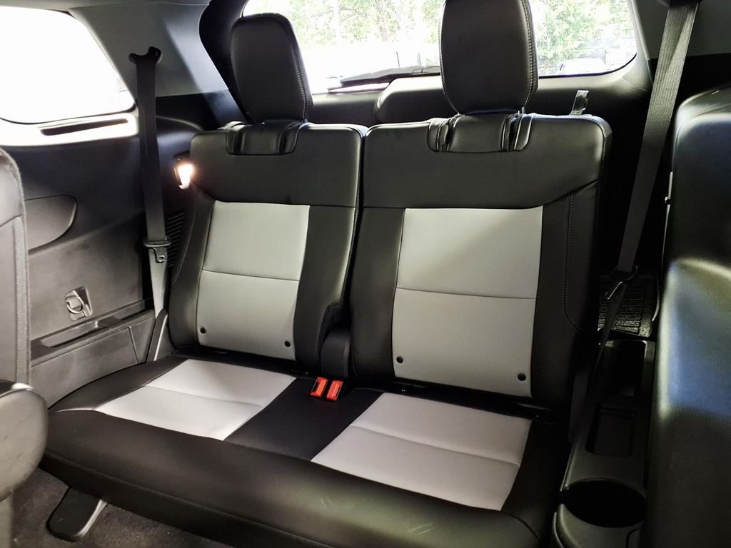 Used 2023 Gray Ford XLT image 9