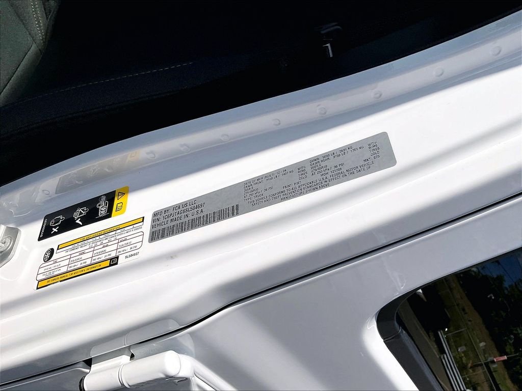 Used 2025 White Jeep Nighthawk image 37