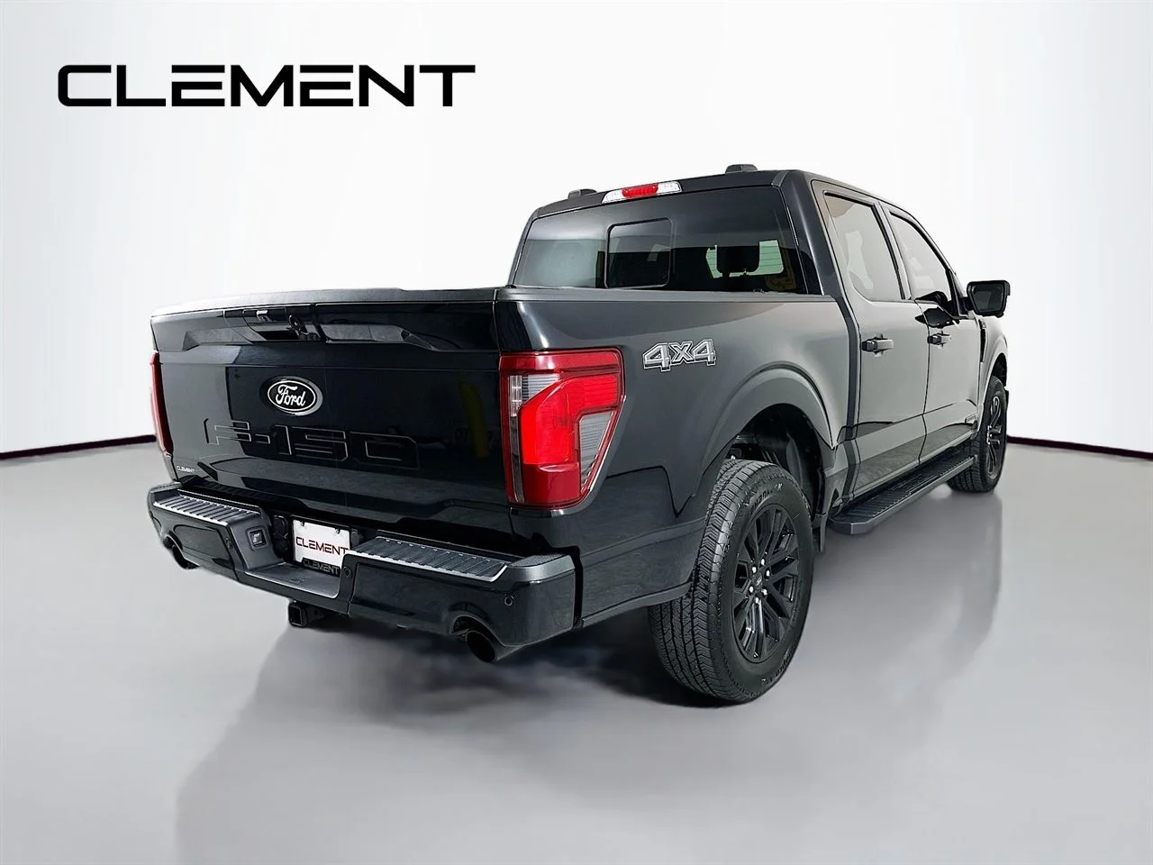 Used 2024 Black Ford XLT image 7