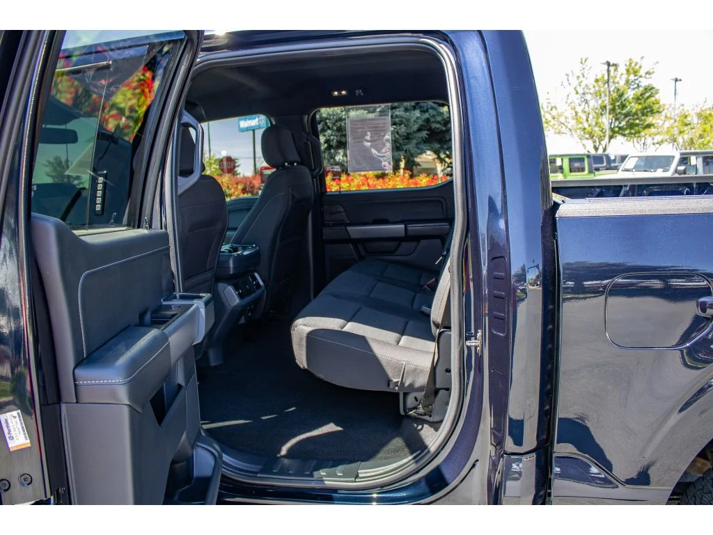 Used 2026 Antimatter Blue Metallic Ford XLT image 19