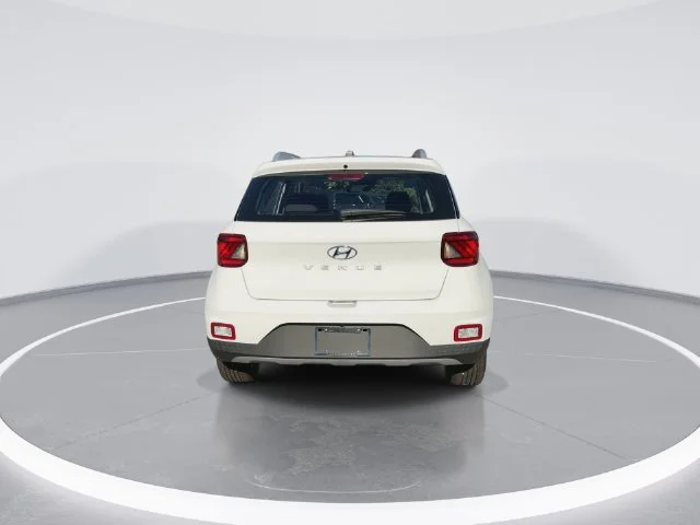 Used 2026 White Hyundai SEL image 7