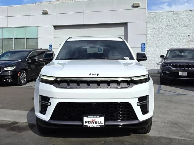 New 2026 Bright White Clear-Coat Exterior Paint Jeep Grand Wagoneer image 7