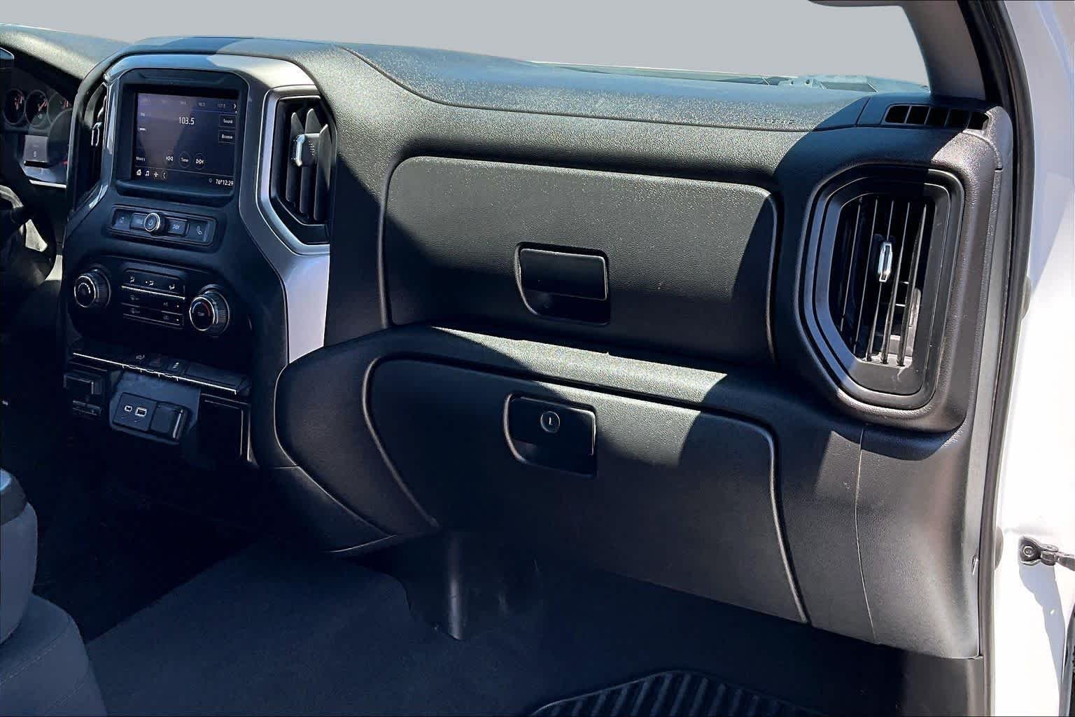 Used 2021 Summit White Chevrolet Custom image 18
