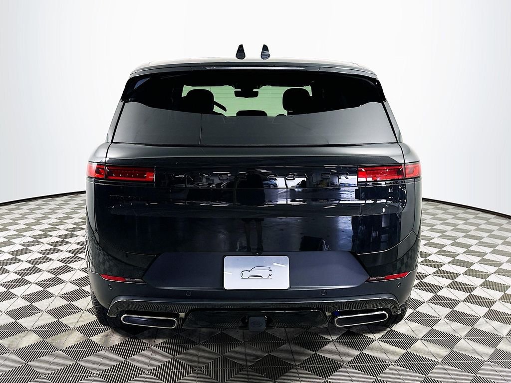 New 2026 Santorini Black Land Rover SE image 6