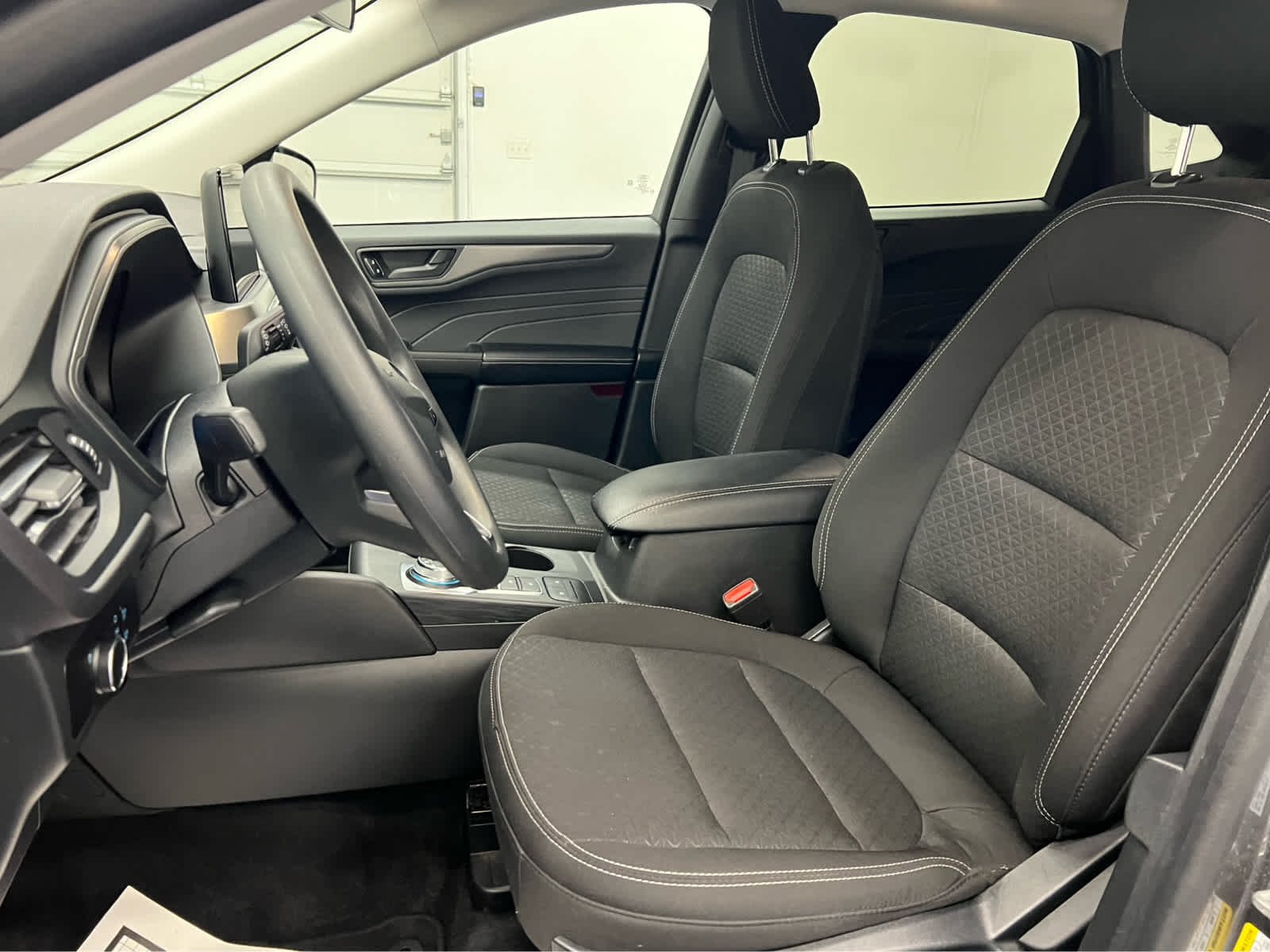 Used 2025 Carbonized Gray Metallic Ford Active image 9