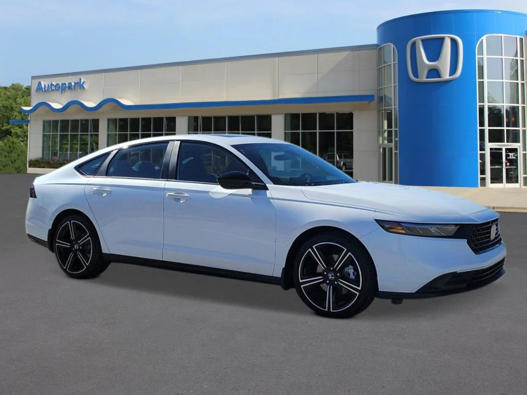 New 2026 Platinum White Pearl Honda Sport image 7