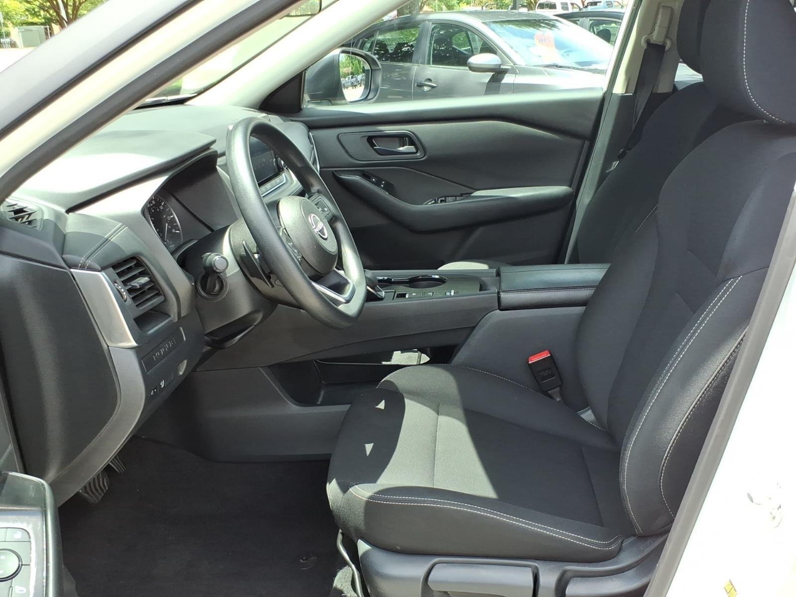 Used 2024 Glacier White Nissan S image 10