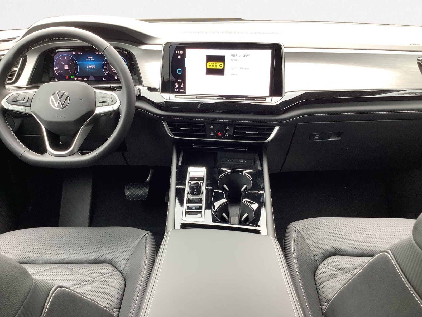 New 2026 Pure Gray Volkswagen 2.0T SE w/Technology image 14