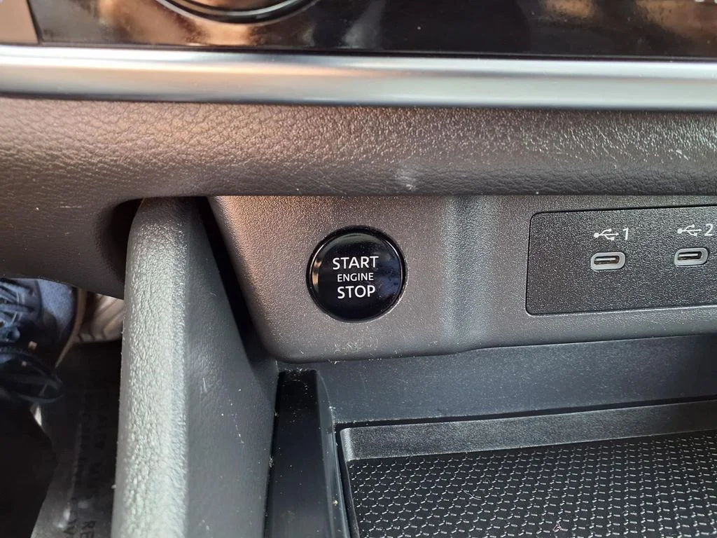Used 2024 Gray Nissan S image 9