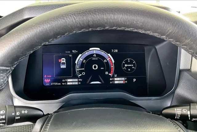 Used 2025  Toyota Limited image 12