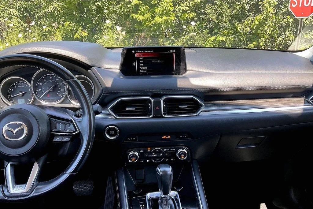 Used 2018 White Mazda Grand Touring image 6