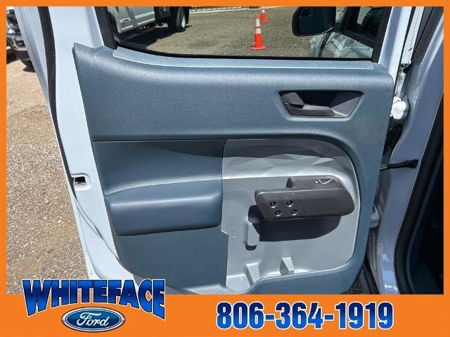 New 2025 Space White Metallic Ford XLT image 73