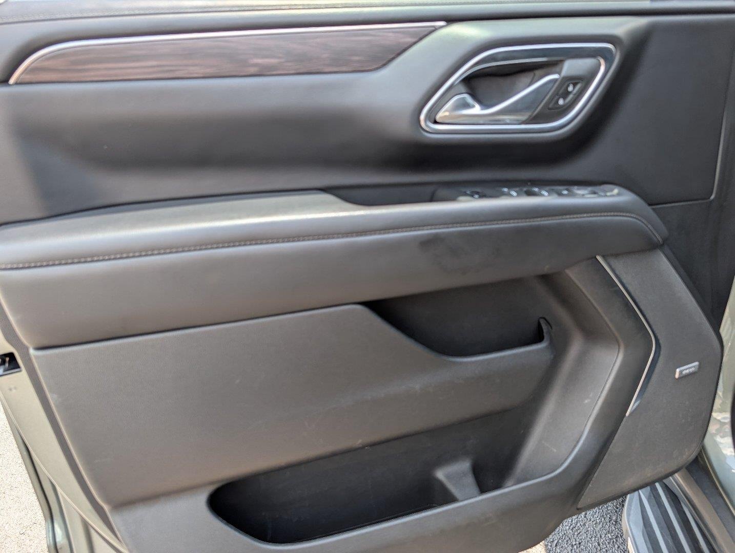 Used 2023 SILVER SAGE METALLIC Chevrolet LT image 14