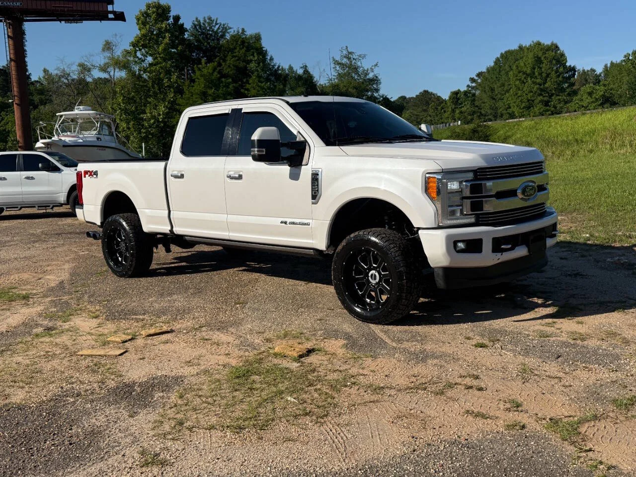 Used 2018 Off White Ford Limited 4x4 4dr Crew Cab 6.8 ft. SB SRW Pickup image 7