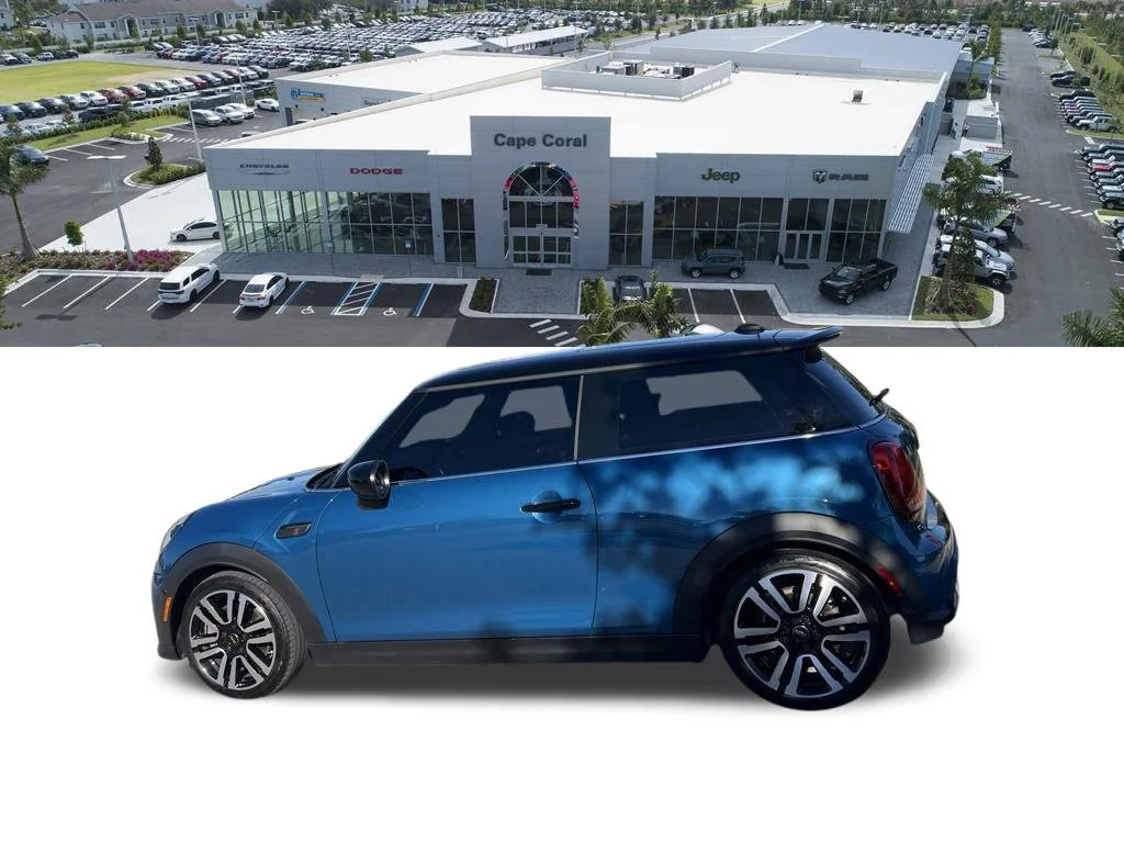 Used 2023 Blue MINI Base image 8