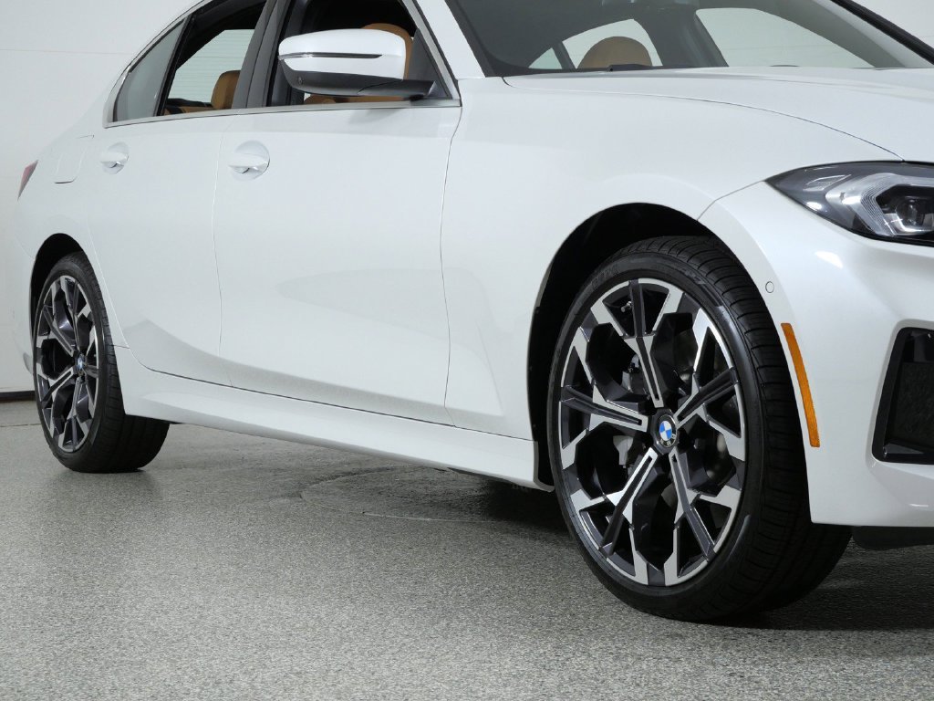 New 2026 Mineral White Metallic BMW 330i xDrive image 6