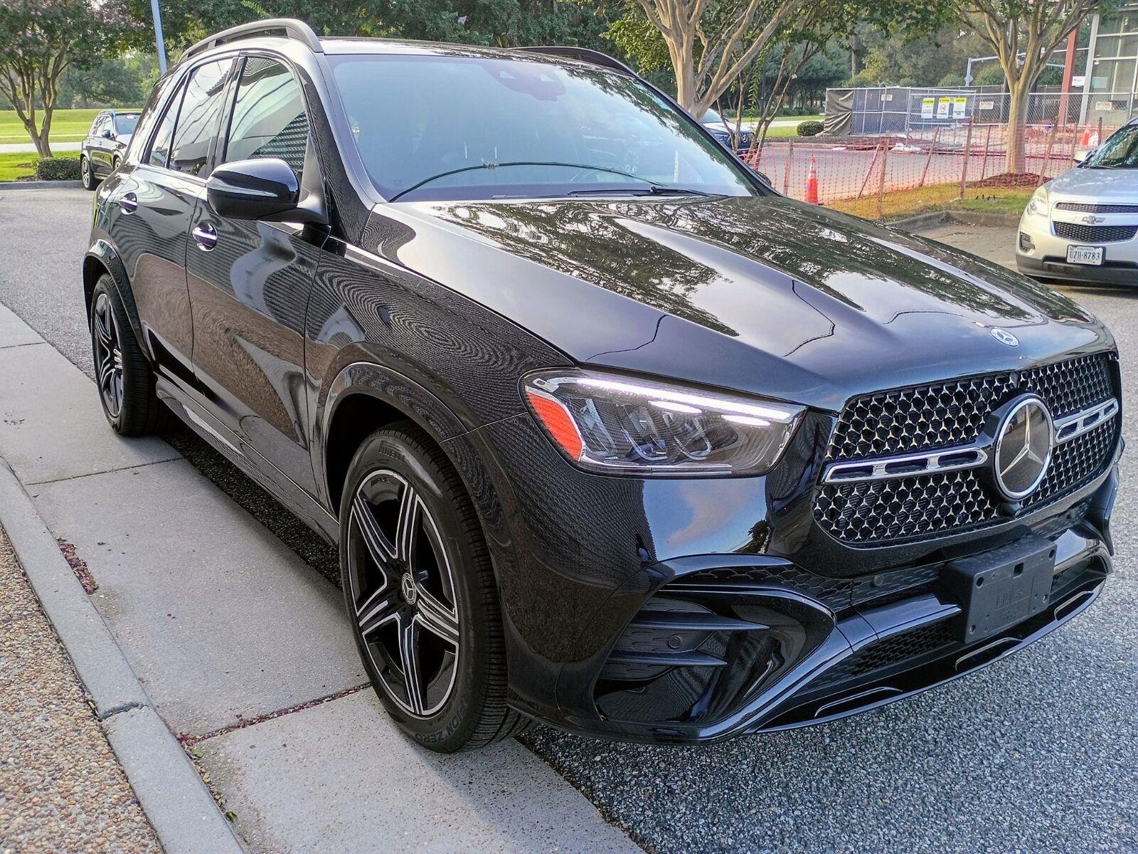 Used 2024 Black Mercedes-Benz GLE 450 image 3