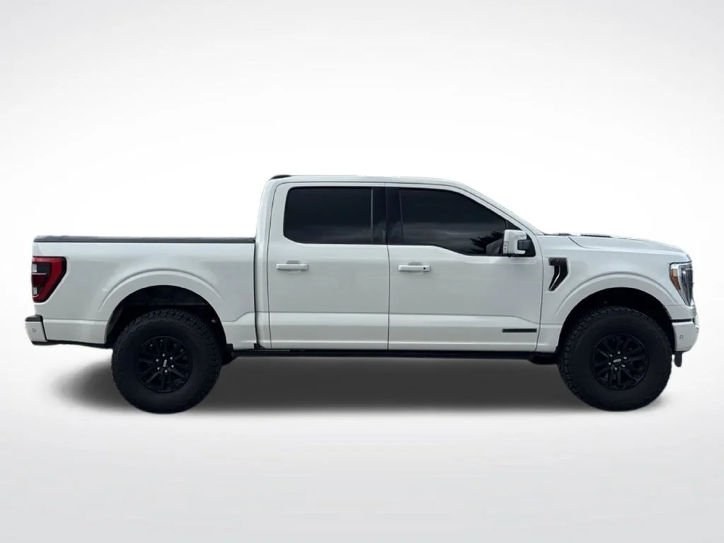 Used 2023 White Metallic Ford Platinum image 4