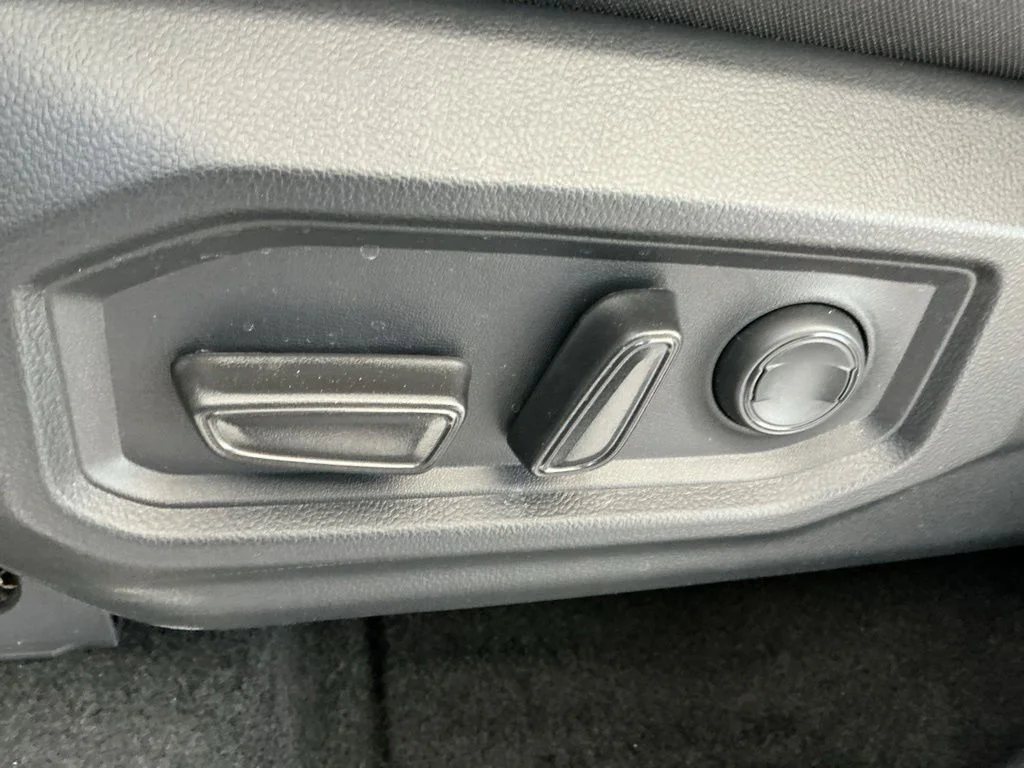 2026 Toyota Tundra SR5 - Photo 19