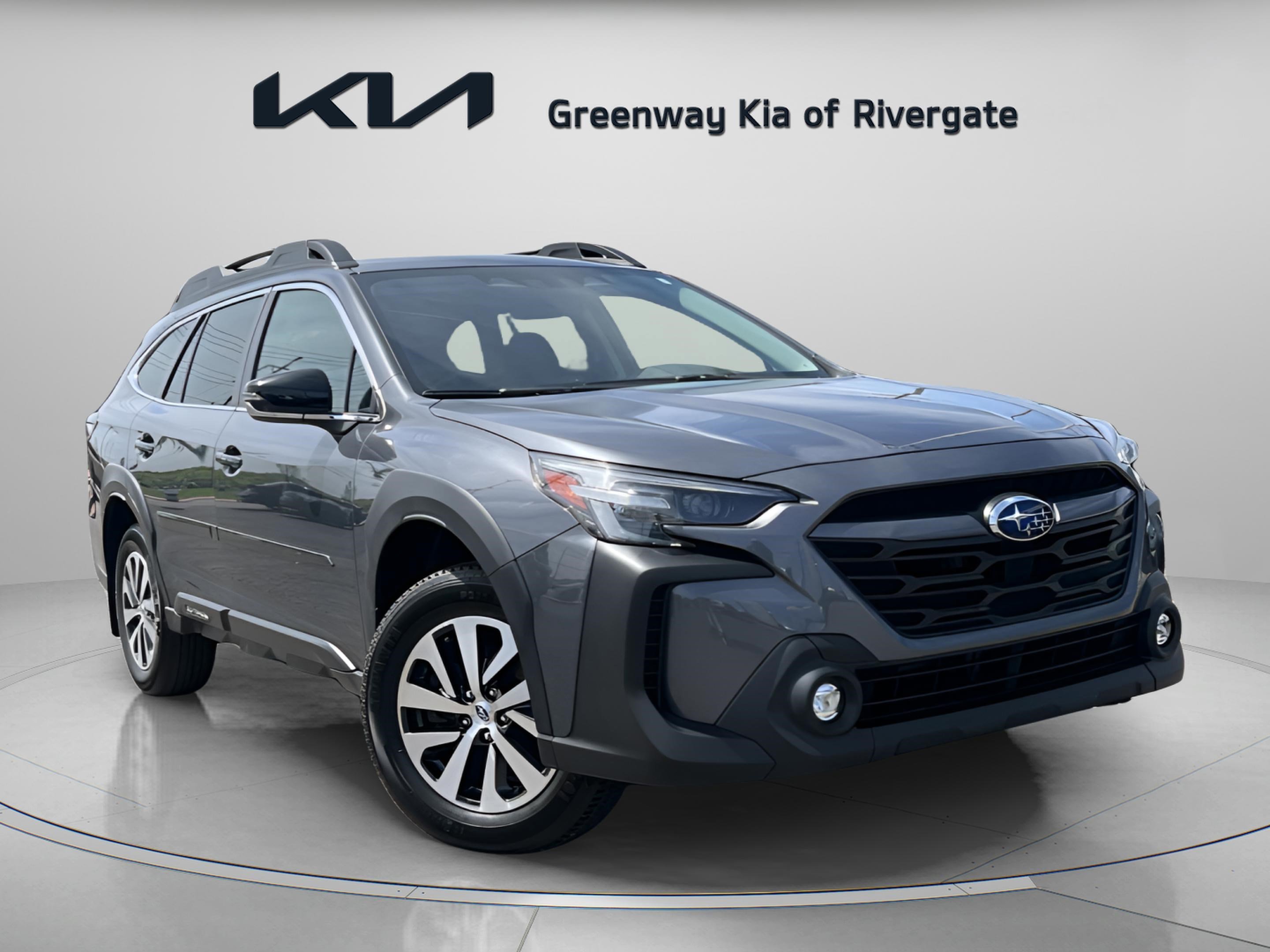 2024 Subaru Outback Premium's photo